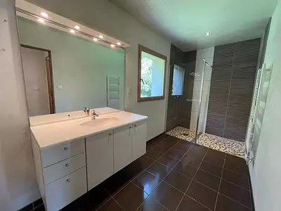 Maison, 163 m²