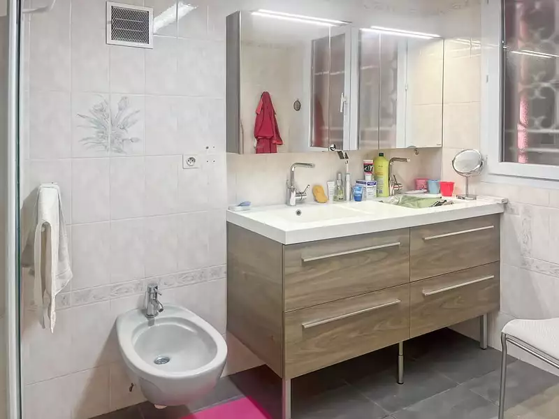 Maison, 230 m²