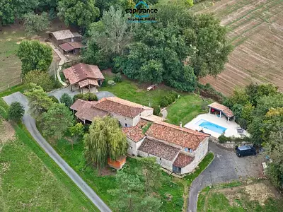 Maison, 315 m²