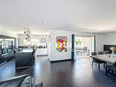 Maison, 191 m²