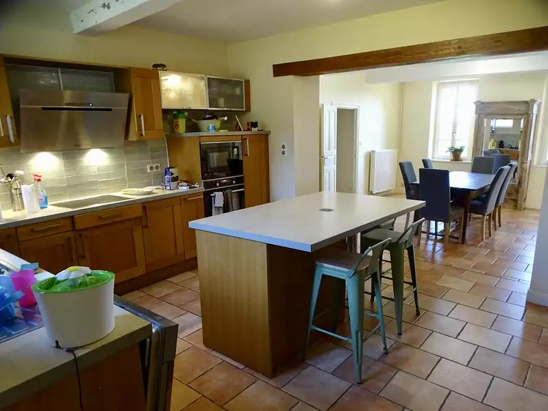 Maison, 220 m²