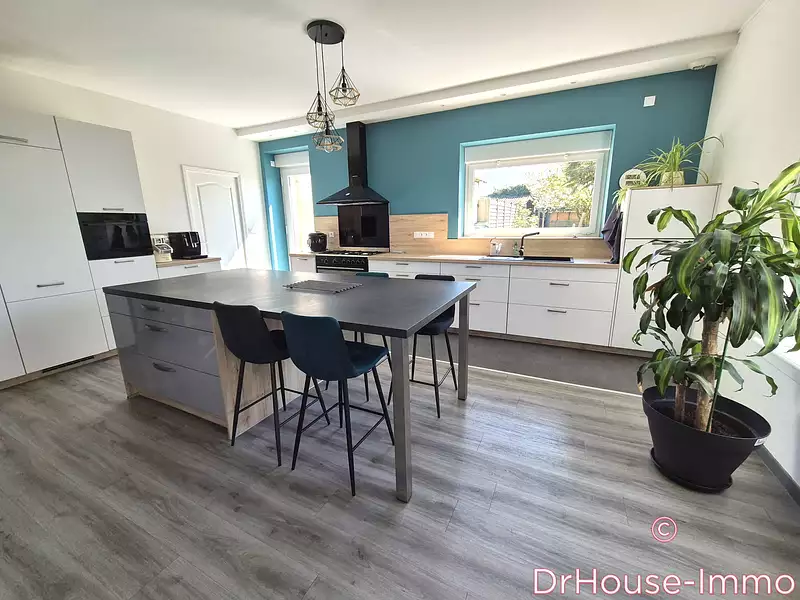 Maison, 143 m²
