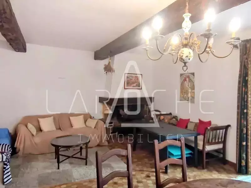 Maison, 221 m²