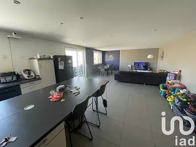 Immeuble, 810 m²