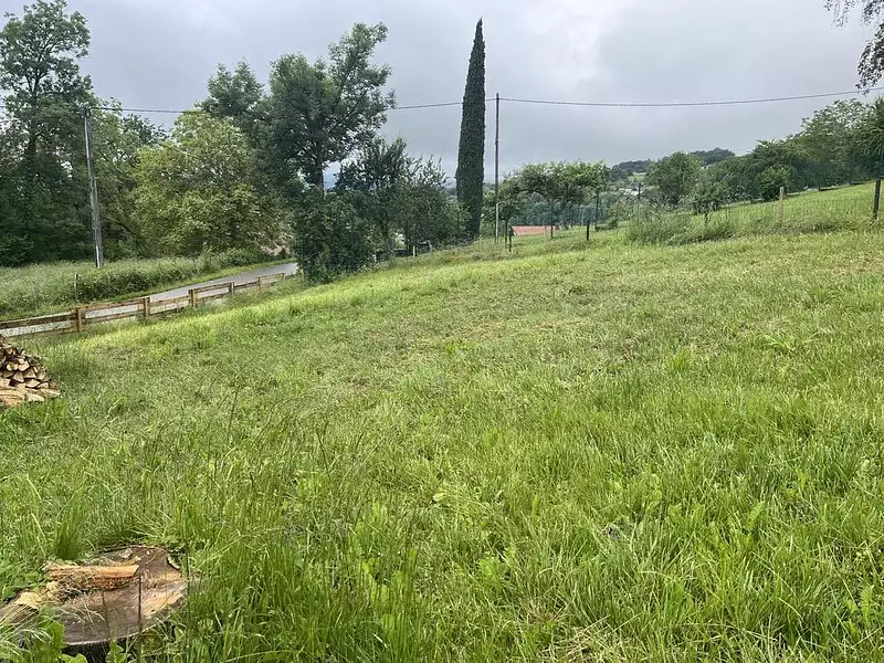 Terrain, 828 m²