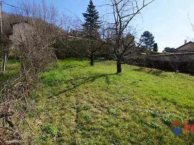 Terrain, 837 m²
