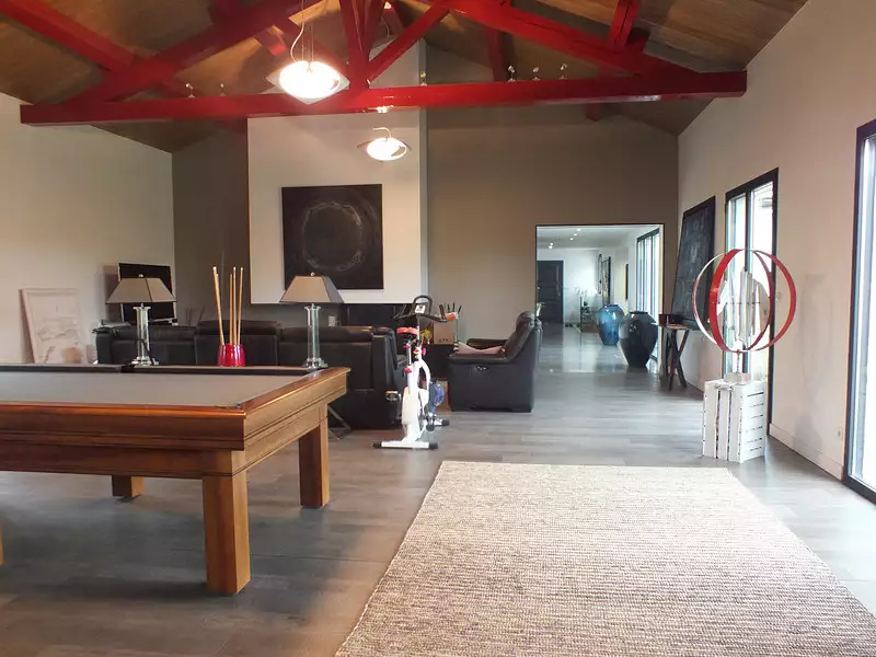 Maison, 730 m²