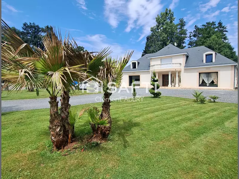 Maison, 213 m²