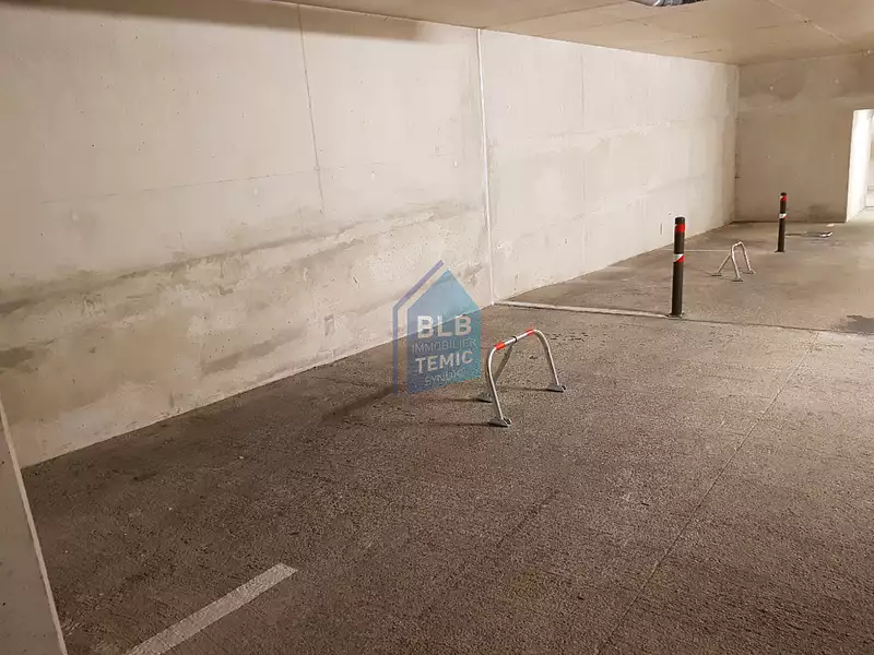 Parking, 12 m²