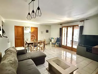 Maison, 93 m²