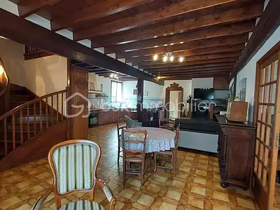 Maison, 236 m²