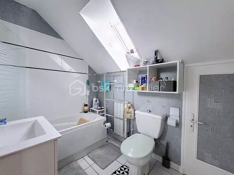 Maison, 208 m²