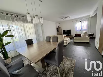 Maison, 114 m²
