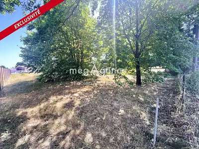 Terrain, 627 m²