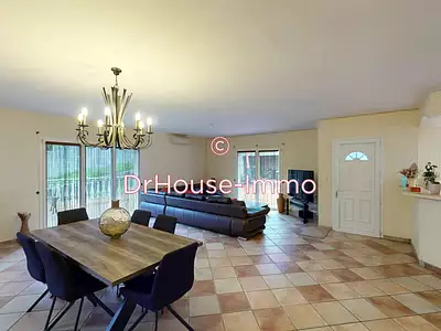 Maison, 183,16 m²