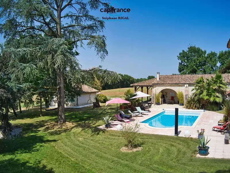 Maison, 210 m²