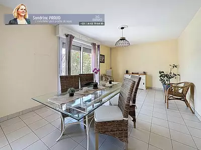 Maison, 166 m²