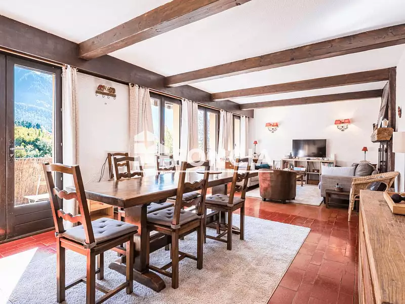 Maison, 229 m²