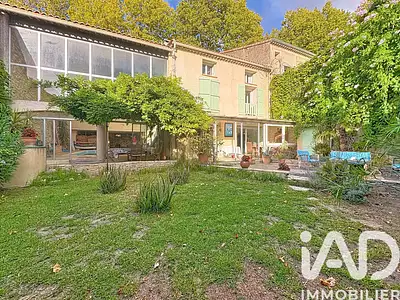 Maison, 195 m²