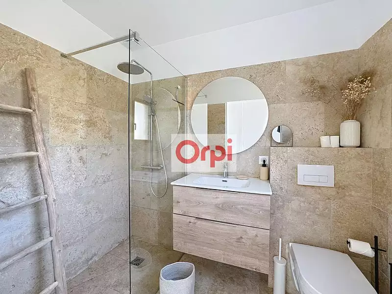 Maison, 163 m²