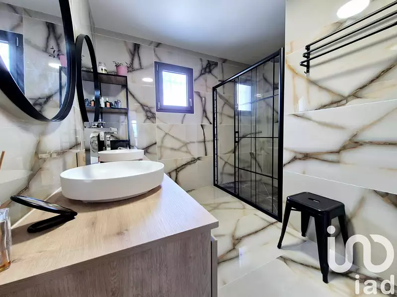Maison, 99 m²