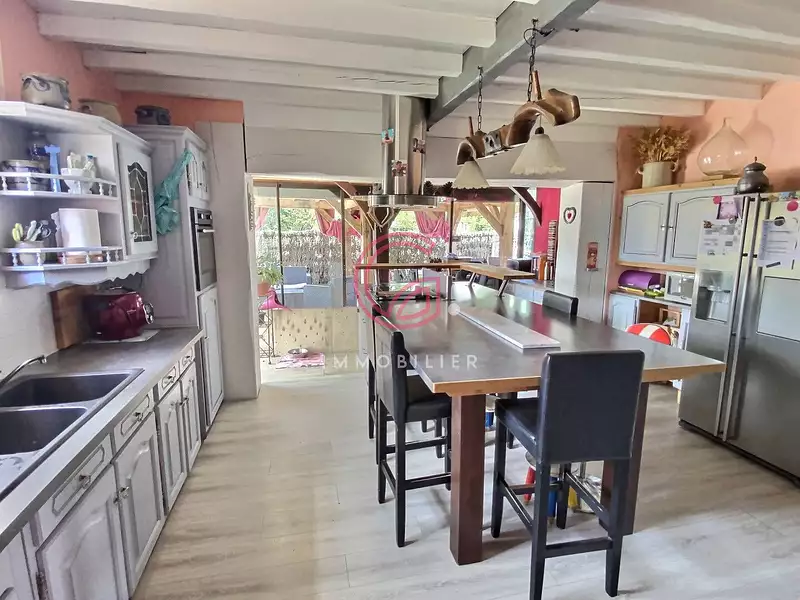 Maison, 180 m²