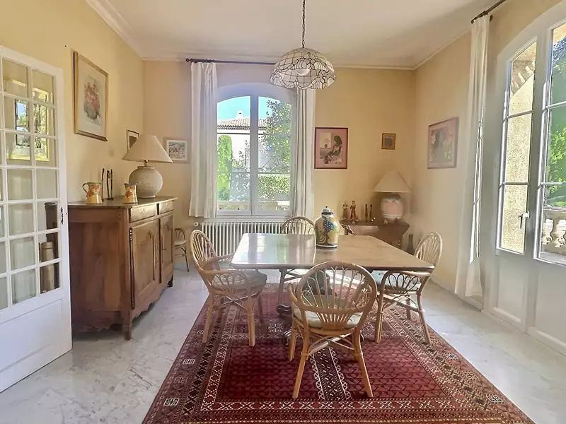 Maison, 300 m²