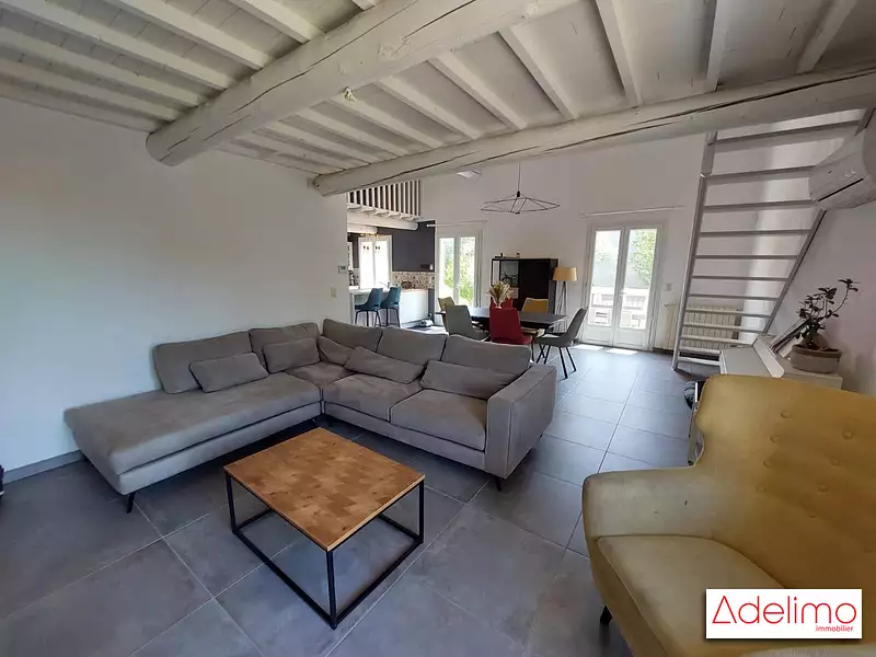 Maison, 231 m²