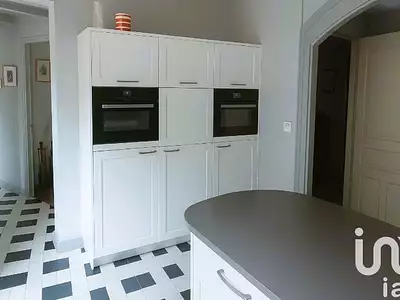 Maison, 270 m²