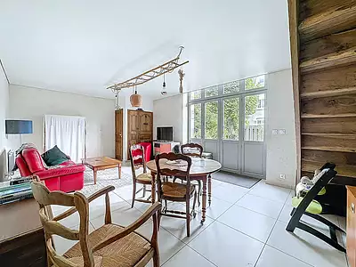 Maison, 252 m²