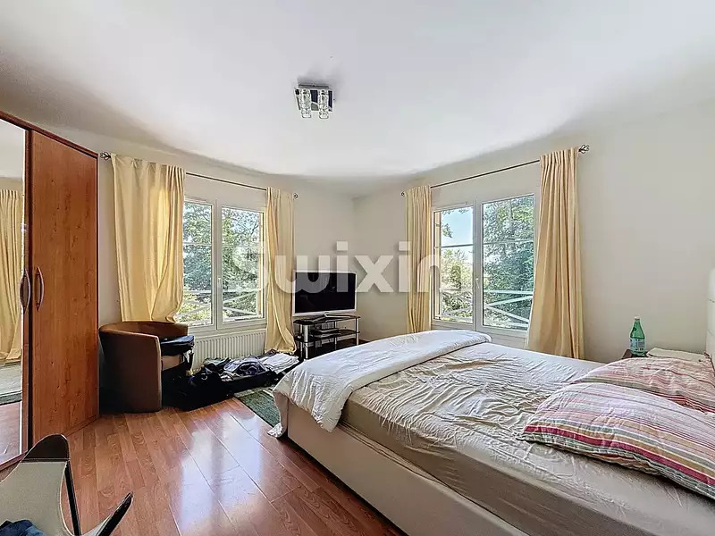 Maison, 259 m²