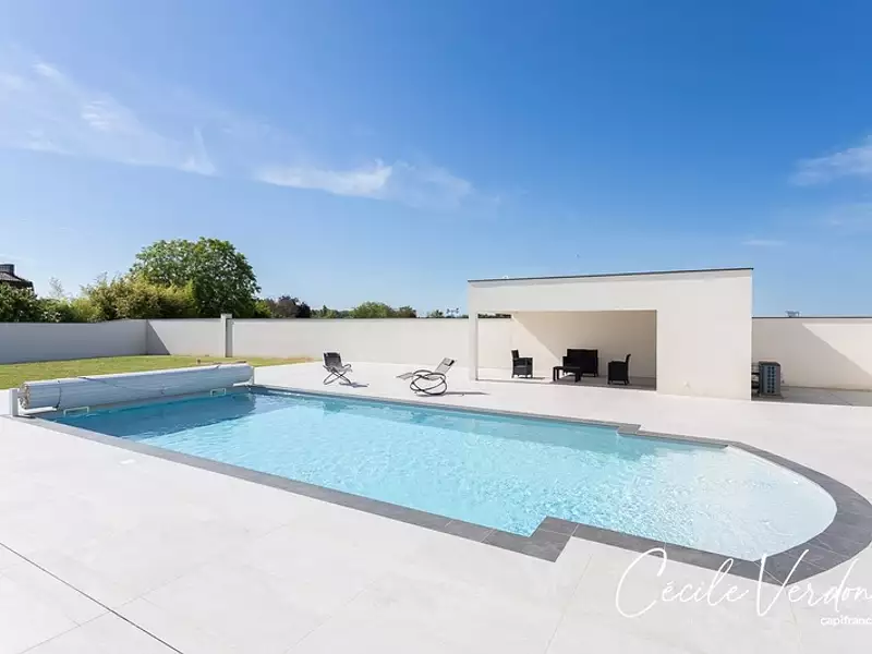 Maison, 281 m²
