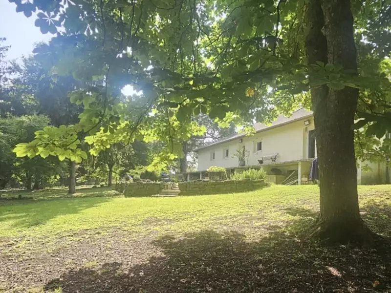Maison, 233 m²