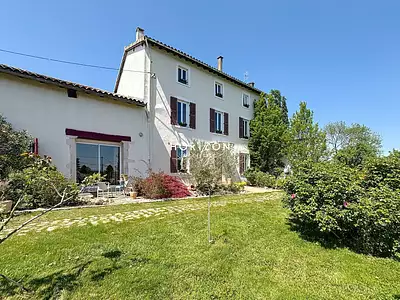 Maison, 255 m²