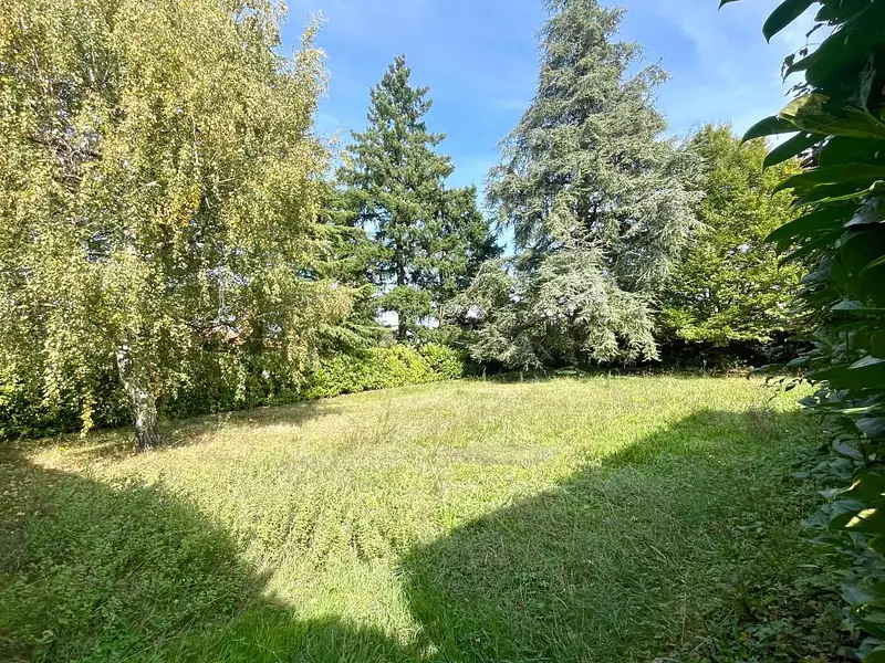 Terrain, 701 m²