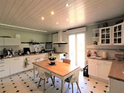 Maison, 219 m²
