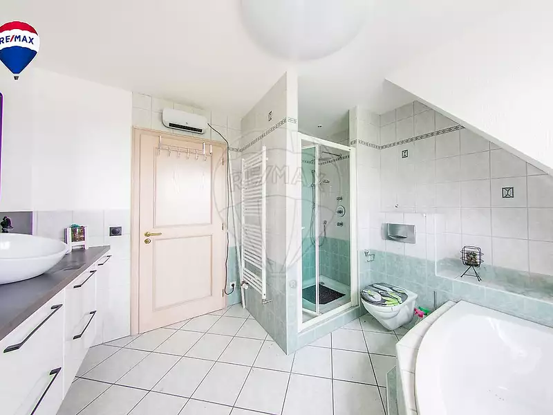Maison, 170 m²