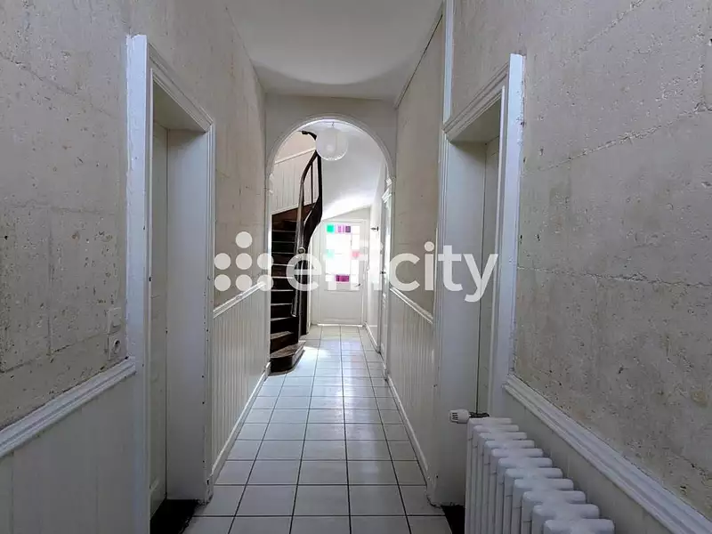 Maison, 201 m²