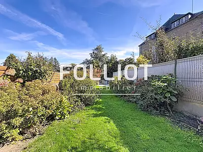 Maison, 166 m²