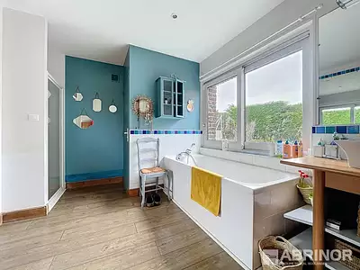 Maison, 220 m²