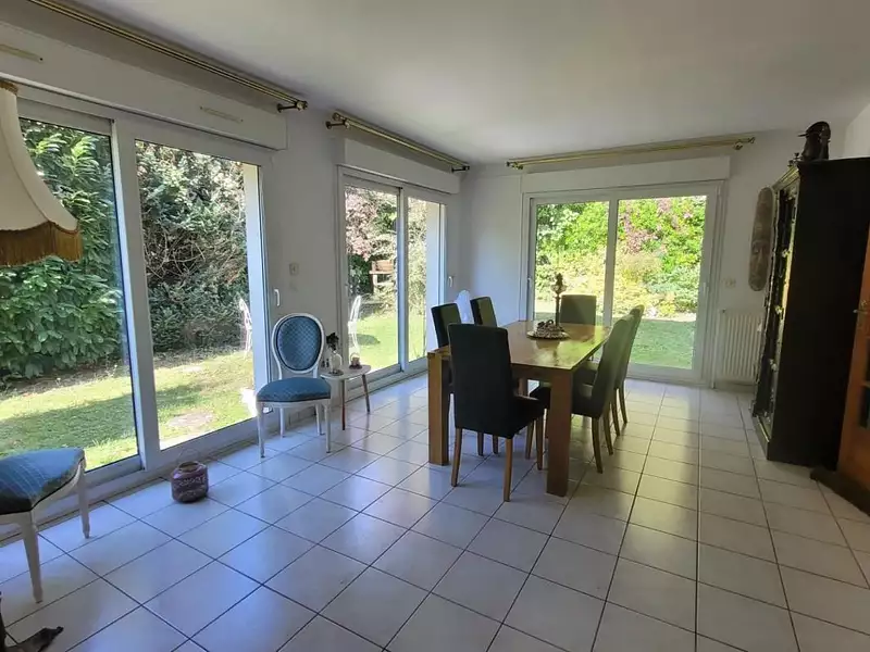 Maison, 181 m²