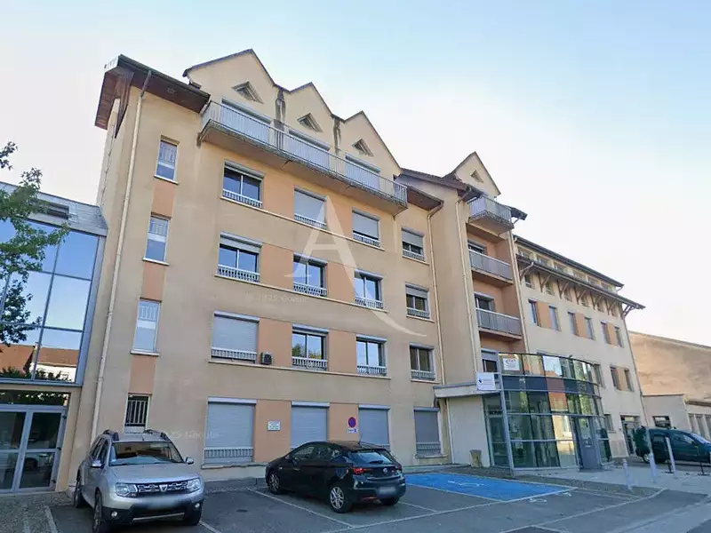 Immeuble, 2 915,85 m²