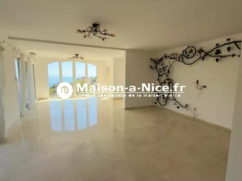 Maison, 333,07 m²