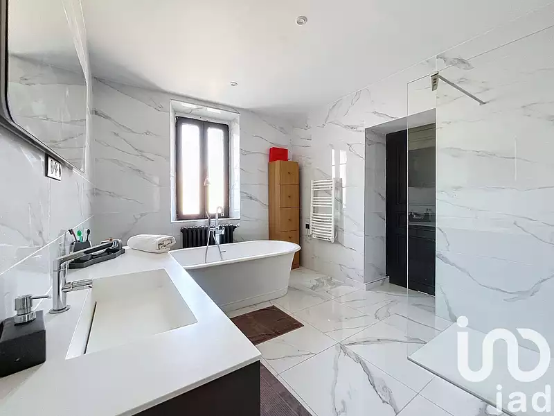 Maison, 388 m²