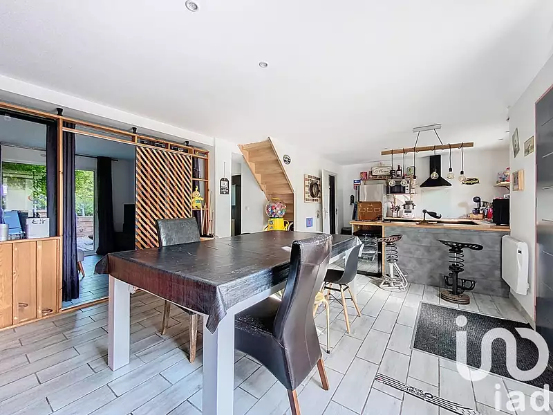 Maison, 211 m²