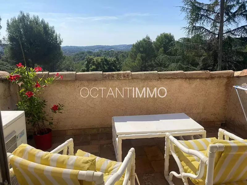 Maison, 330 m²