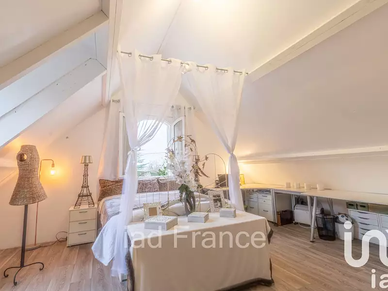 Maison, 270 m²