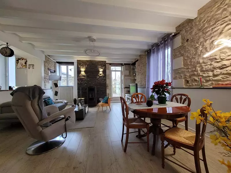 Maison, 165 m²