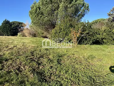 Terrain, 879 m²