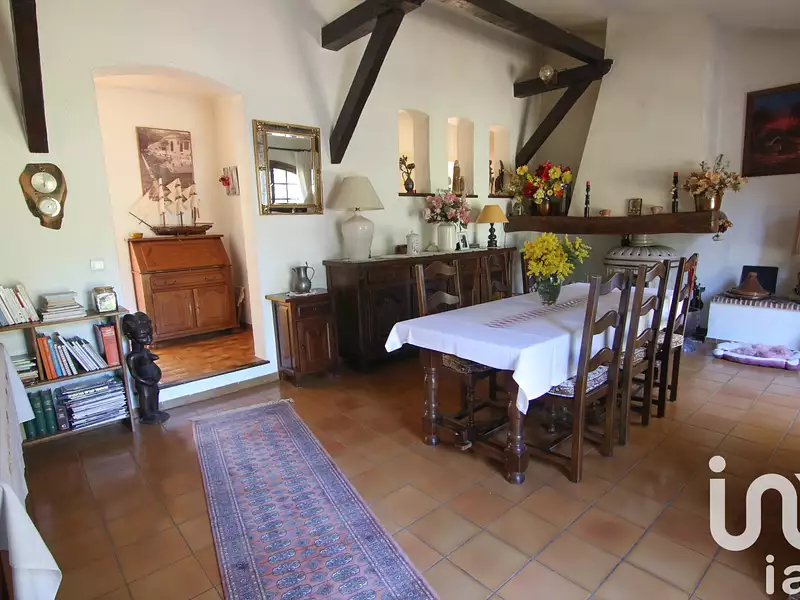 Maison, 164 m²